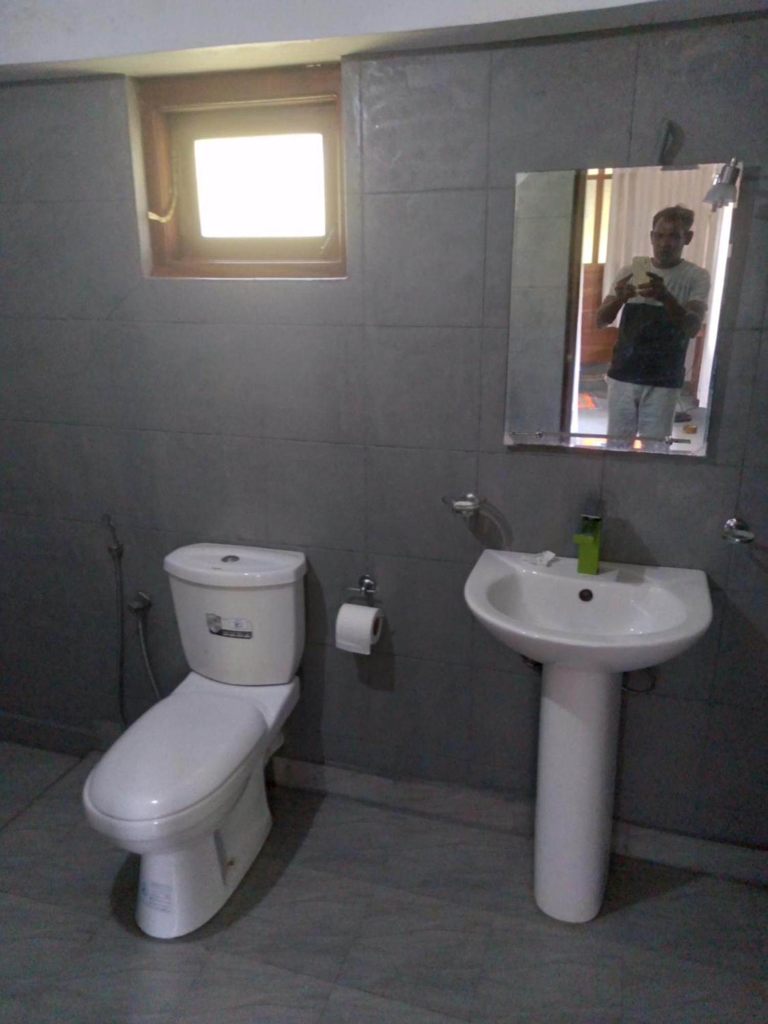Home In The Island Тангале Стая снимка