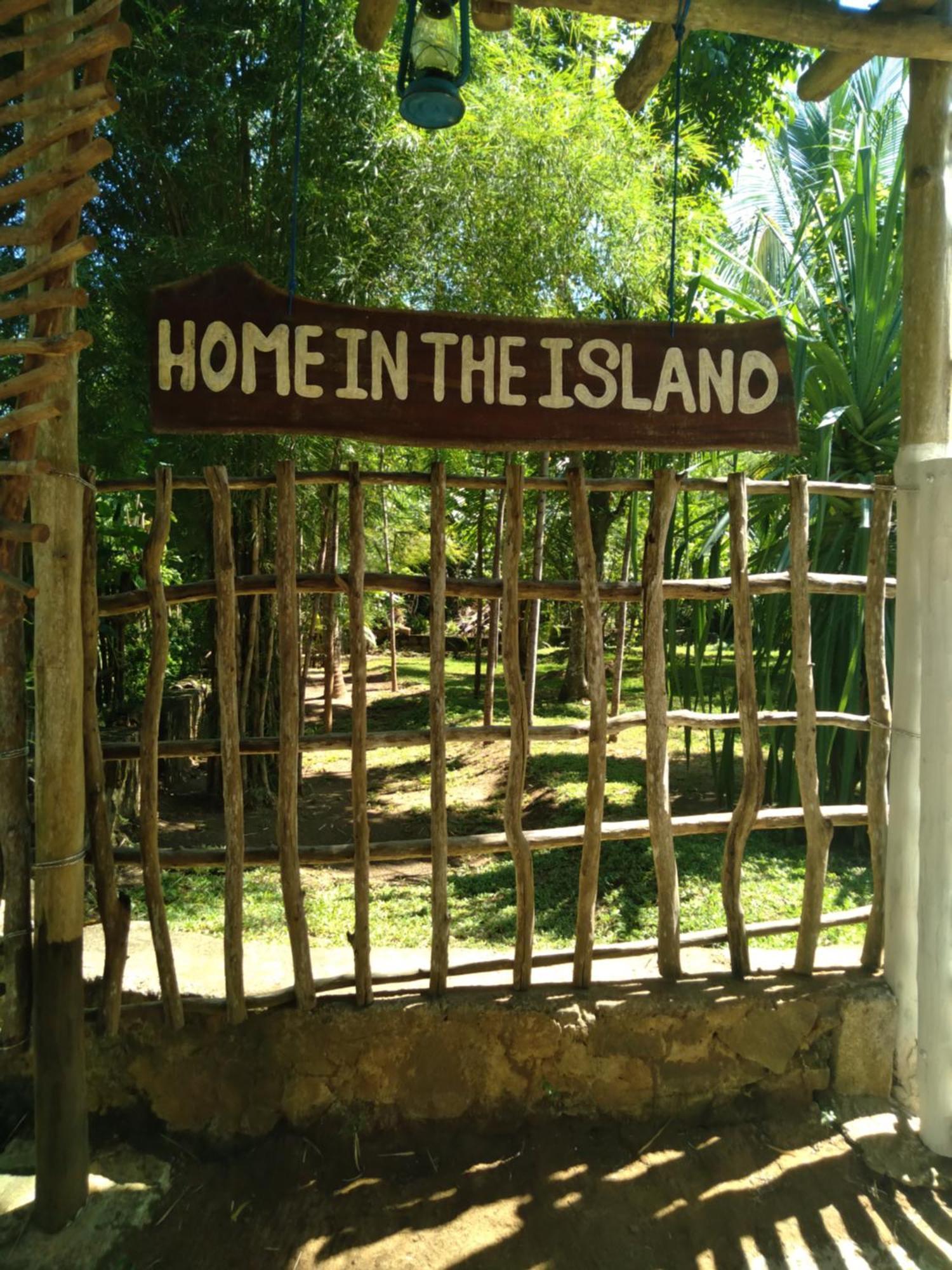 Home In The Island Тангале Екстериор снимка